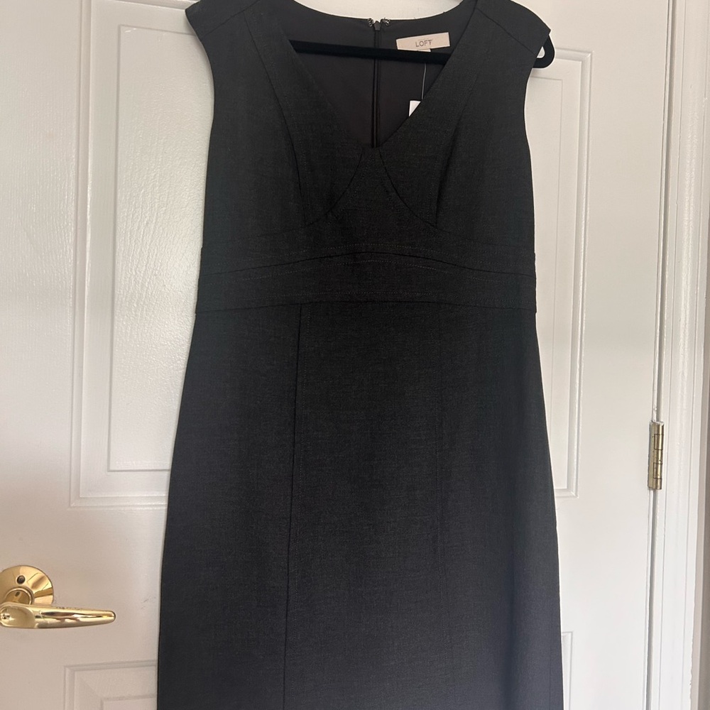LOFT Gray Sleeveless Sheath Dress with V-Neck - Picture 5 of 7